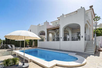 Cluster house for sale in Cerros Del Lago, Marbella, Málaga. 