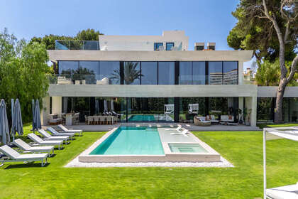 Řadový dům na prodej v Los monteros, Marbella, Málaga. 