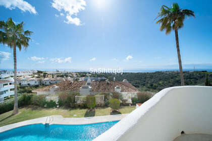 Апартаменты Продажа в Calahonda, Mijas, Málaga. 
