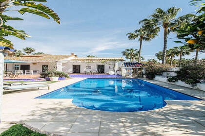 Таунхаус Продажа в Marbella, Málaga. 