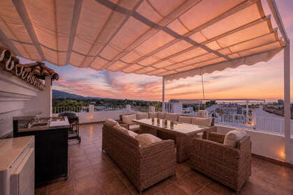 Дом Продажа в Nueva andalucia, Málaga. 