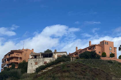 Grundstück/Finca zu verkaufen in Los Pacos, Fuengirola, Málaga. 