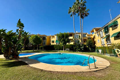 Апартаменты Продажа в Guadalmina, Málaga. 