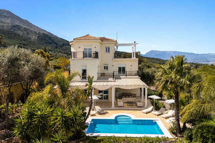 Таунхаус Продажа в Alhaurín el Grande, Málaga. 