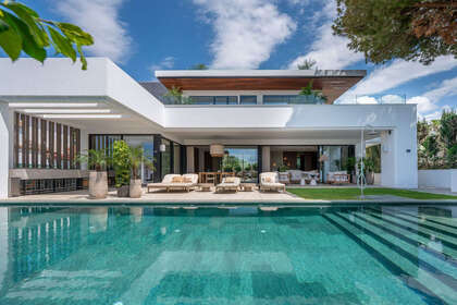 Таунхаус Продажа в Marbella, Málaga. 