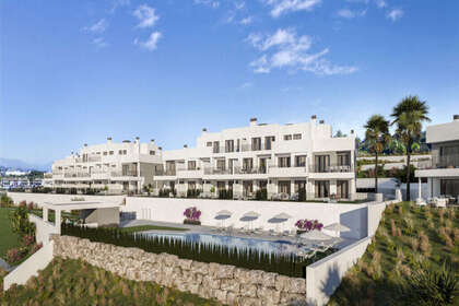 Апартаменты Продажа в Alcaidesa, Línea de la Concepción (La), Cádiz. 