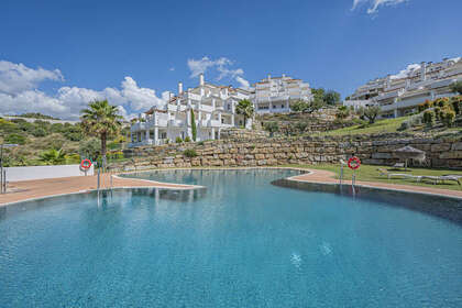 Апартаменты Продажа в Nueva andalucia, Málaga. 