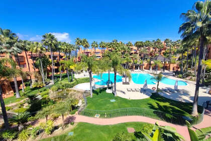 Апартаменты Продажа в Nueva andalucia, Málaga. 
