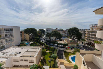 Апартаменты Продажа в Benalmádena, Málaga. 