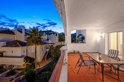Апартаменты Продажа в Nueva andalucia, Málaga. 