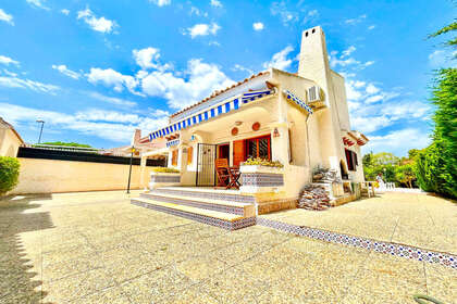 Таунхаус Продажа в Zenia, La, Alicante. 