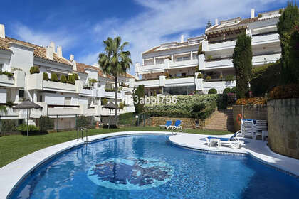 Апартаменты Продажа в Nueva andalucia, Málaga. 