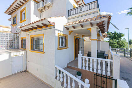 Апартаменты Продажа в Orihuela-Costa, Alicante. 