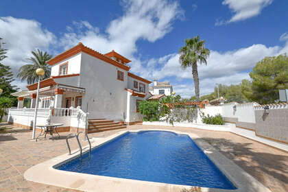 Таунхаус Продажа в Orihuela-Costa, Alicante. 