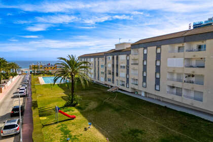 Апартаменты Продажа в Punta Prima, Alicante. 