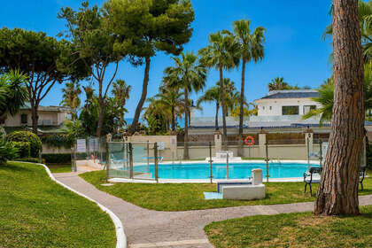 Апартаменты Продажа в Puerto Banús, Málaga. 