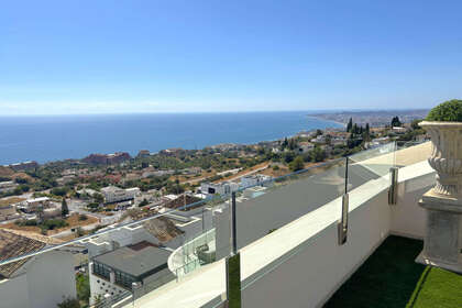 Апартаменты Продажа в Benalmádena, Málaga. 