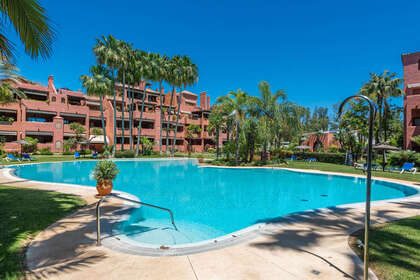 Апартаменты Продажа в Guadalmina, Málaga. 