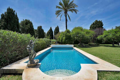 Таунхаус Продажа в El Paraiso, Estepona, Málaga. 