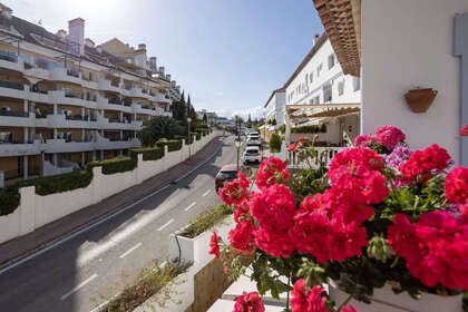 Апартаменты Продажа в Nueva andalucia, Málaga. 