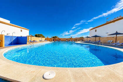 Дом Продажа в Torrevieja, Alicante. 