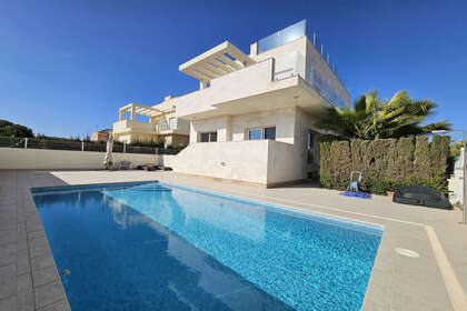 Таунхаус Продажа в Orihuela-Costa, Alicante. 