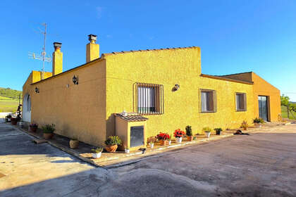 Ранчо Продажа в Yecla, Murcia. 
