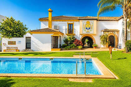 Reihenhaus zu verkaufen in Fuengirola, Málaga. 