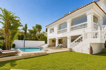 Chalet Adosado venta en Nueva Andalucía, Marbella, Málaga. 