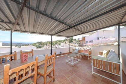 House for sale in Guaro, Málaga. 