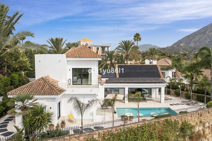 Chalet Adosado venta en Puerto Banús, Marbella, Málaga. 