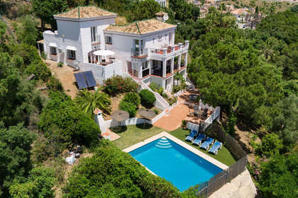 Klynge huse til salg i Estepona, Málaga. 