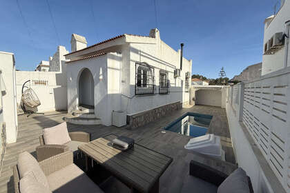Klynge huse til salg i Villamartín, Alicante. 