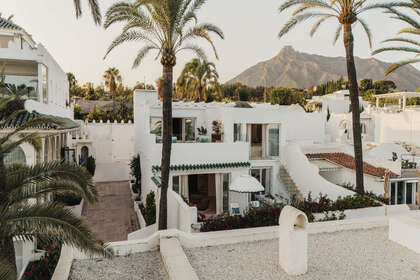 Maison de ville vendre en Puerto Banús, Marbella, Málaga. 
