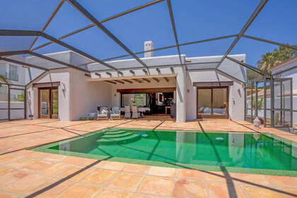 Maison de ville vendre en La Cala Golf, Mijas, Málaga. 