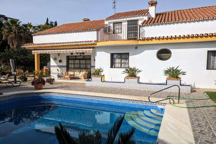 Maison de ville vendre en Benalmádena, Málaga. 