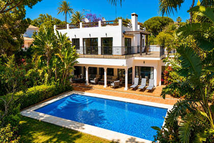 Maison de ville vendre en Hacienda Las Chapas, Marbella, Málaga. 