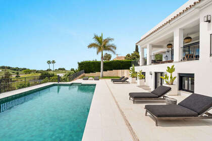 Maison de ville vendre en El Paraiso, Estepona, Málaga. 