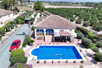 Cluster house for sale in Catral, Alicante. 