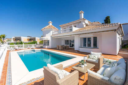 Casa Cluster venda em Mijas Costa, Málaga. 