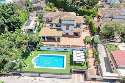 联排别墅 出售 进入 Elviria, Marbella, Málaga. 