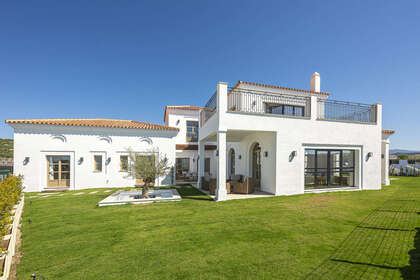 联排别墅 出售 进入 Estepona, Málaga. 