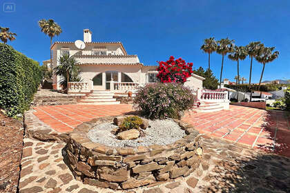 联排别墅 出售 进入 Mijas Costa, Málaga. 