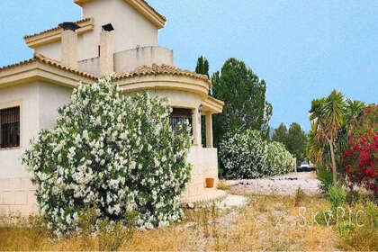 Cluster house for sale in Pinoso, Alicante. 