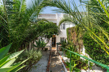 Haus zu verkaufen in Costabella, Málaga. 