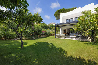 Casa venta en Nueva andalucia, Málaga. 
