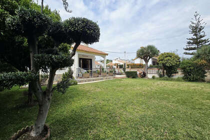 Chalet Adosado venta en Rincón de la Victoria, Málaga. 