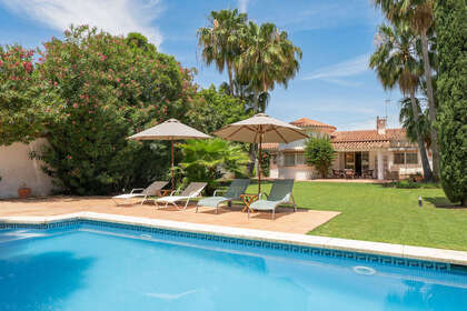 Chalet Adosado venta en San Pedro de Alcántara, Marbella, Málaga. 