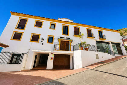 Ático venta en Benahavís, Málaga. 