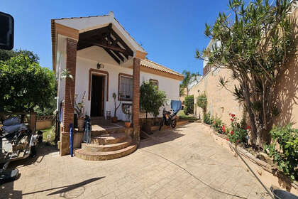 Chalet Adosado venta en Marbella, Málaga. 